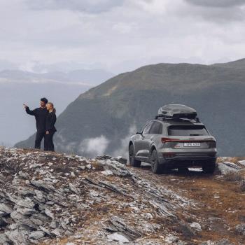 Střešní box Thule Motion 3 XL Titanový Lesklý